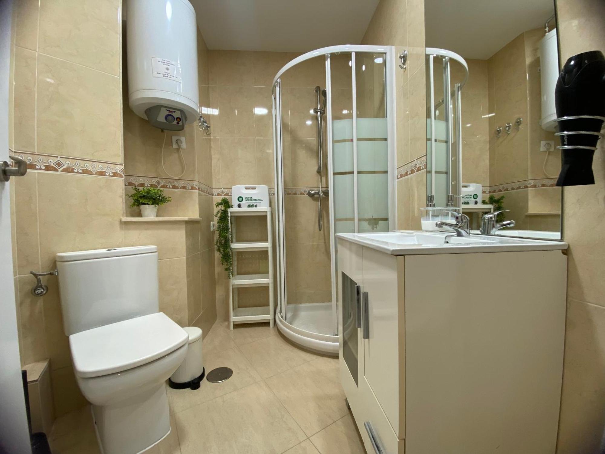 Studio With Views Next To Puerto Marina The Green Door Benalmadena Exterior photo